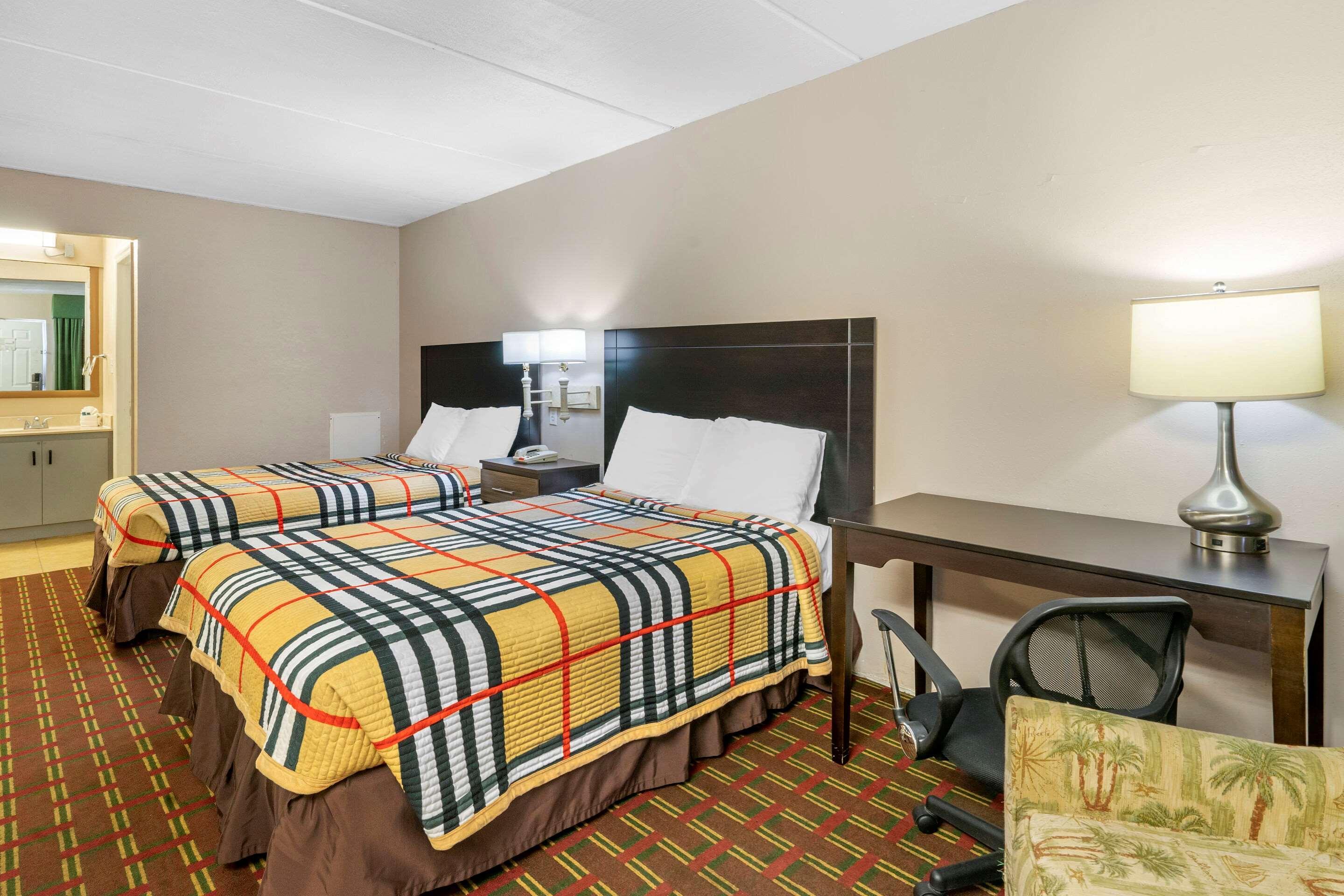 Rodeway Inn Clearwater-Dunedin Exteriér fotografie