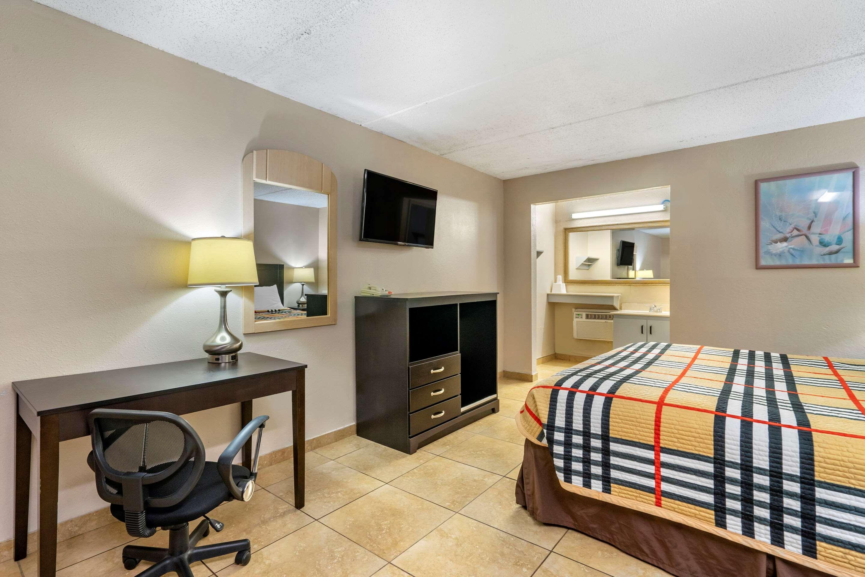 Rodeway Inn Clearwater-Dunedin Exteriér fotografie