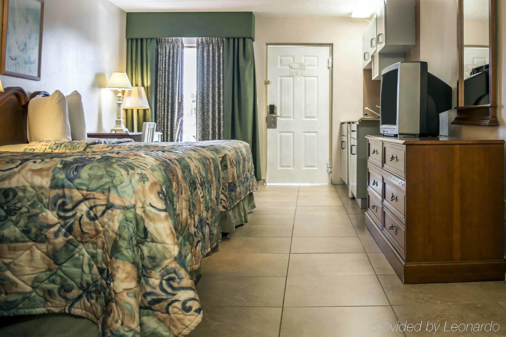 Rodeway Inn Clearwater-Dunedin Exteriér fotografie